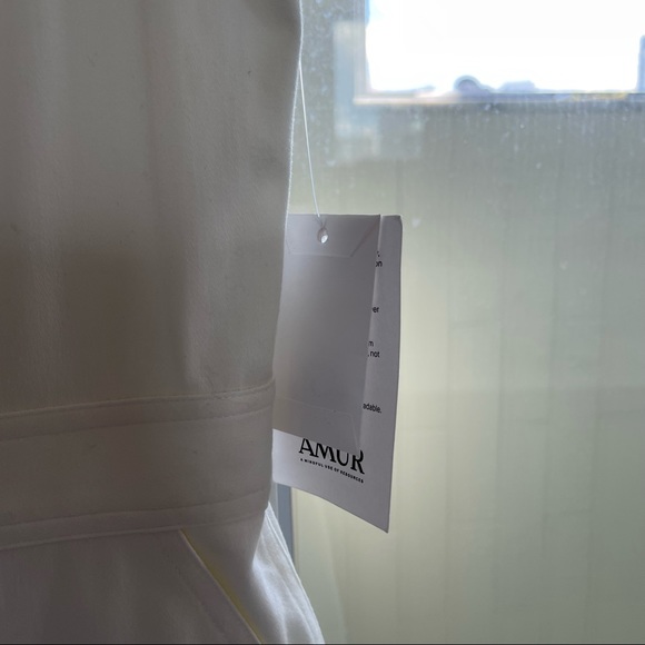 NWT ⭐️ AMUR White dress - Picture 16 of 16